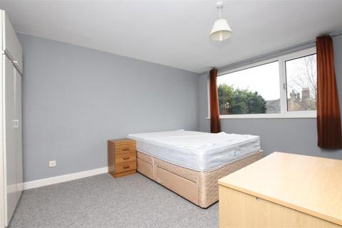 undefined, Stanway Close, Bath BA2