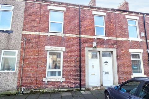 2 bedroom flat for sale, Bowes Street, Blyth, Northumberland, NE24 1EF