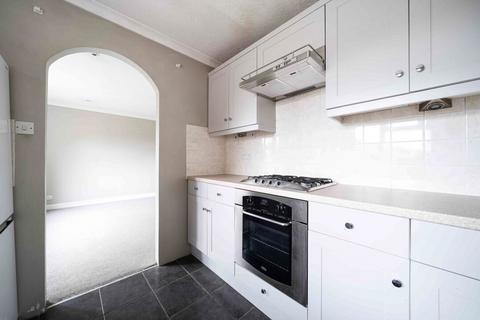undefined, Mimosa Close, Hampshire GU35