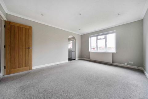 undefined, Mimosa Close, Hampshire GU35