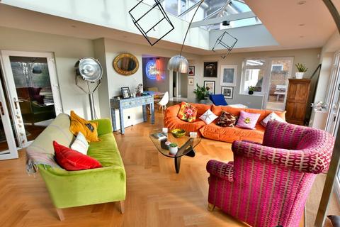 4 bedroom detached house for sale, Highland Road, Wimborne, BH21 2QN