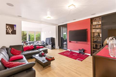 undefined, Exmoor Crescent, Worthing, West Sussex, BN13