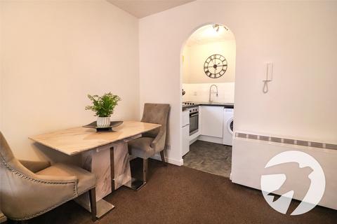 1 bedroom flat for sale, Chandlers Drive, Erith, DA8