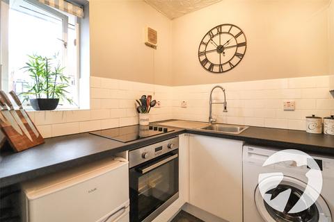 1 bedroom flat for sale, Chandlers Drive, Erith, DA8