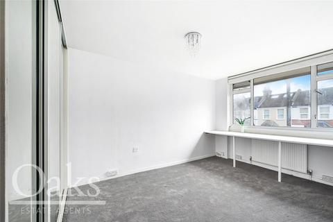 3 bedroom terraced house to rent, Belmont Road, South Norwood