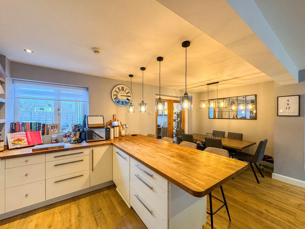 Open Plan Kitchen / Diner