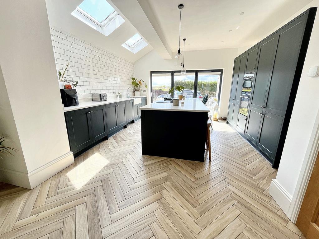 Dining Kitchen-Family Room