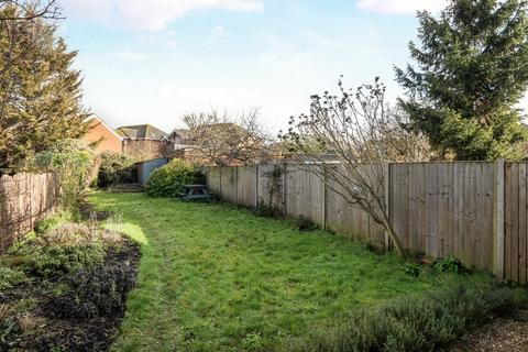 3 bedroom detached house for sale, Dudley Road, Walton-On-Thames, Surrey, KT12
