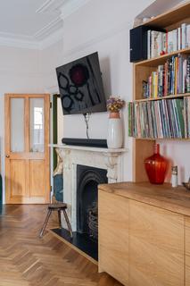 3 bedroom maisonette for sale, East Road, London E15