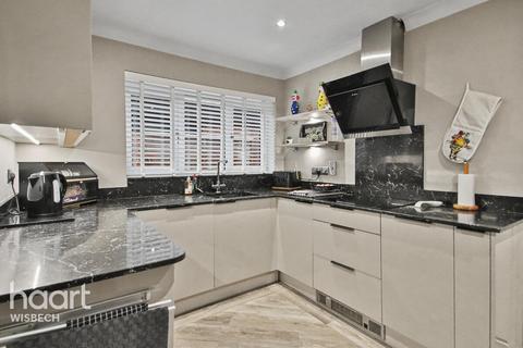 3 bedroom detached bungalow for sale, Richmond Way, Leverington