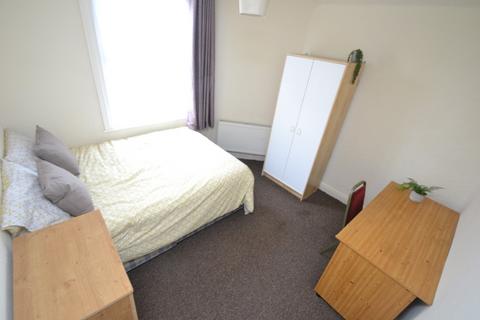 undefined, (3 BED) Oakfields Road, West Bridgford NG2