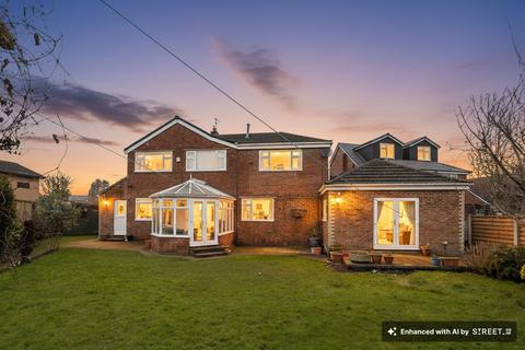 5 bedroom detached house for sale, Manor Close, Sheffield S26