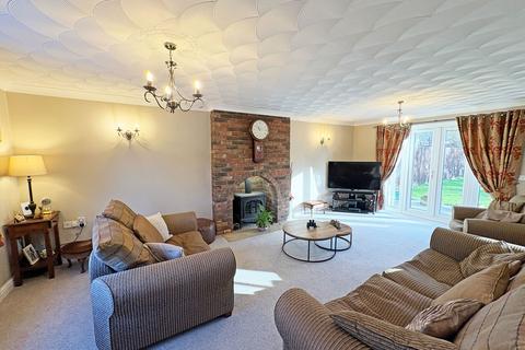 4 bedroom detached house for sale, Pleasance Way, Manby, Louth, Lincolnshire, LN11 8HJ