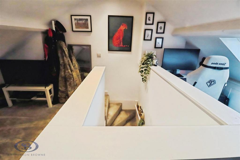 1ac39084-loft3.jpg