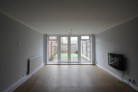 undefined, Warwick Road, Middlesex EN3