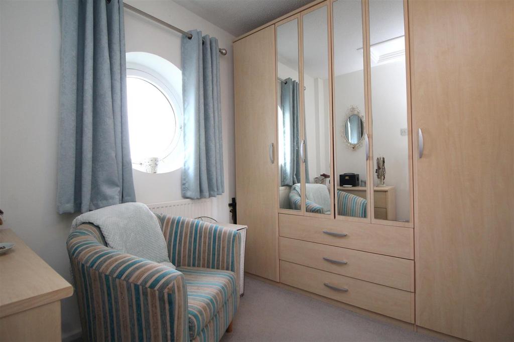 Bedroom 1 2.JPG