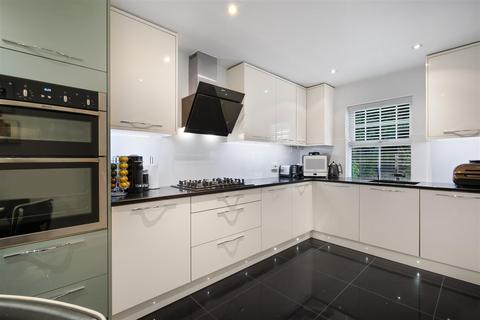 undefined, Fernbank Road, Ascot