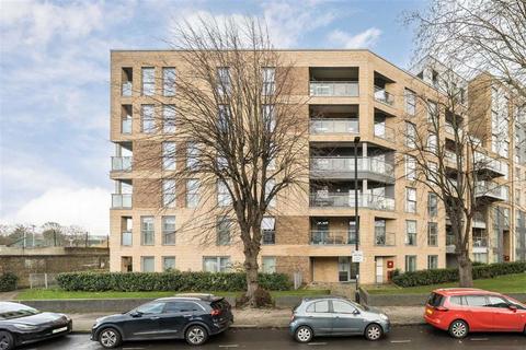1 bedroom flat for sale, Loughborough Park, London SW9