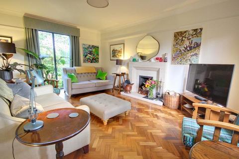 4 bedroom detached house for sale, Bishops Croft, Beverley