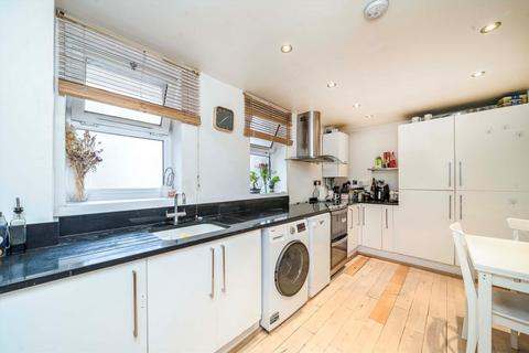 3 bedroom flat for sale, White City Estate, London W12