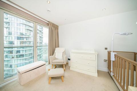 2 bedroom flat for sale, Fairmont Avenue, London E14