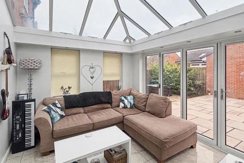 undefined, Shackleton Avenue, Farnworth, Widnes
