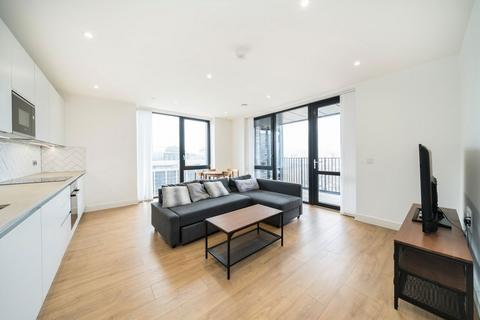 2 bedroom flat to rent, Aberfeldy Square, London E14