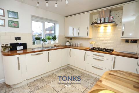 3 bedroom semi-detached house for sale, Willowsbrook Road, Halesowen B62