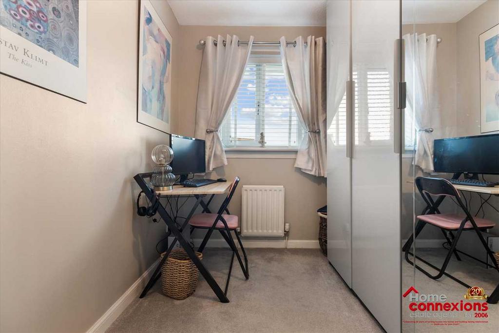 Bedroom Three (2)
