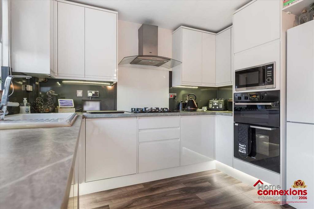 Kitchen Dining (2)