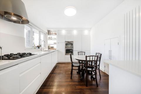 3 bedroom flat for sale, Ivy Lodge, London W11