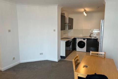 2 bedroom apartment to rent, Station Road, Hendon, LONDON, NW4