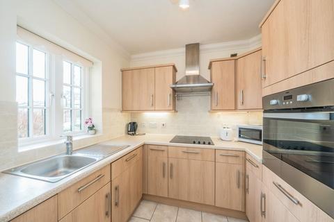 undefined, Popes Avenue, Twickenham TW2