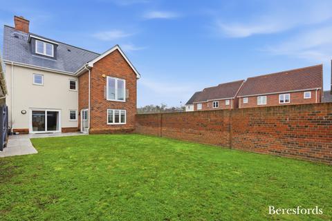 4 bedroom detached house for sale, River Court, Mountnessing, CM15