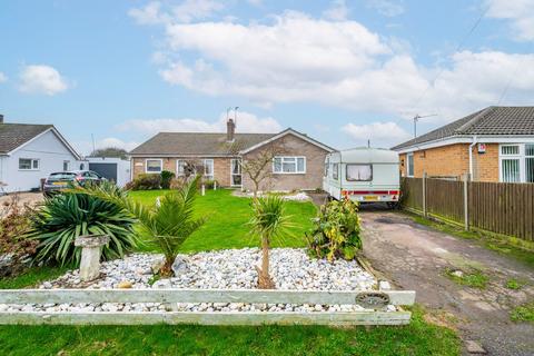 3 bedroom semi-detached bungalow for sale, California Avenue, Scratby