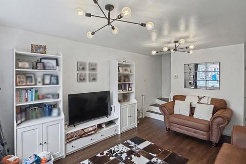 2 bedroom semi-detached house for sale, Chatsworth Drive, Widnes