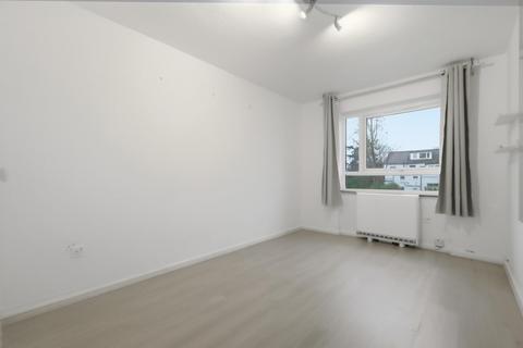 undefined, Fortis Green, London N2