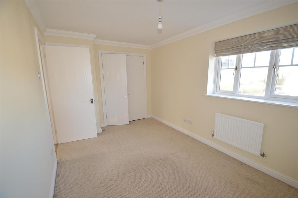Bedroom 1 .JPG