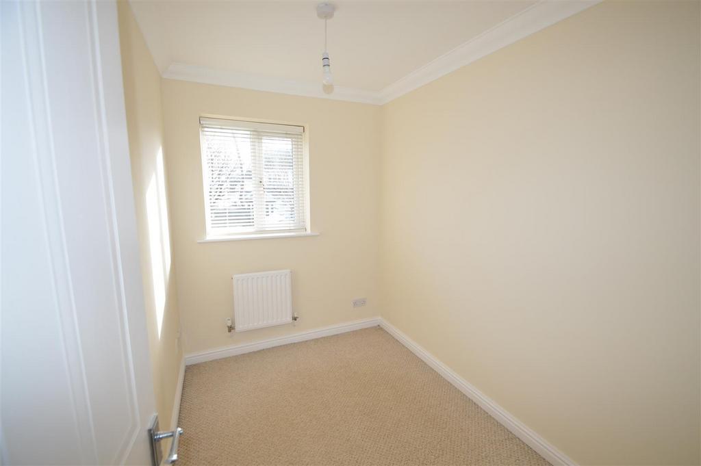 Bedroom 3 .JPG