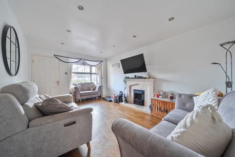3 bedroom detached house for sale, Evans Close, Buckinghamshire HP21