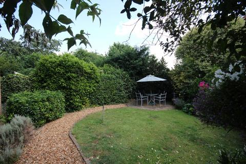 undefined, Priory Gate, Shefford, SG17