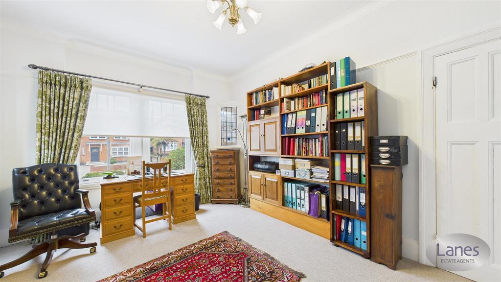 CAM04248 G0-PR0119-STILL004.jpg