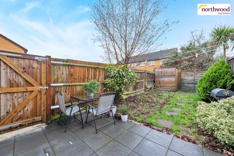 2 bedroom semi-detached house for sale, Greensward, Bushey, WD23