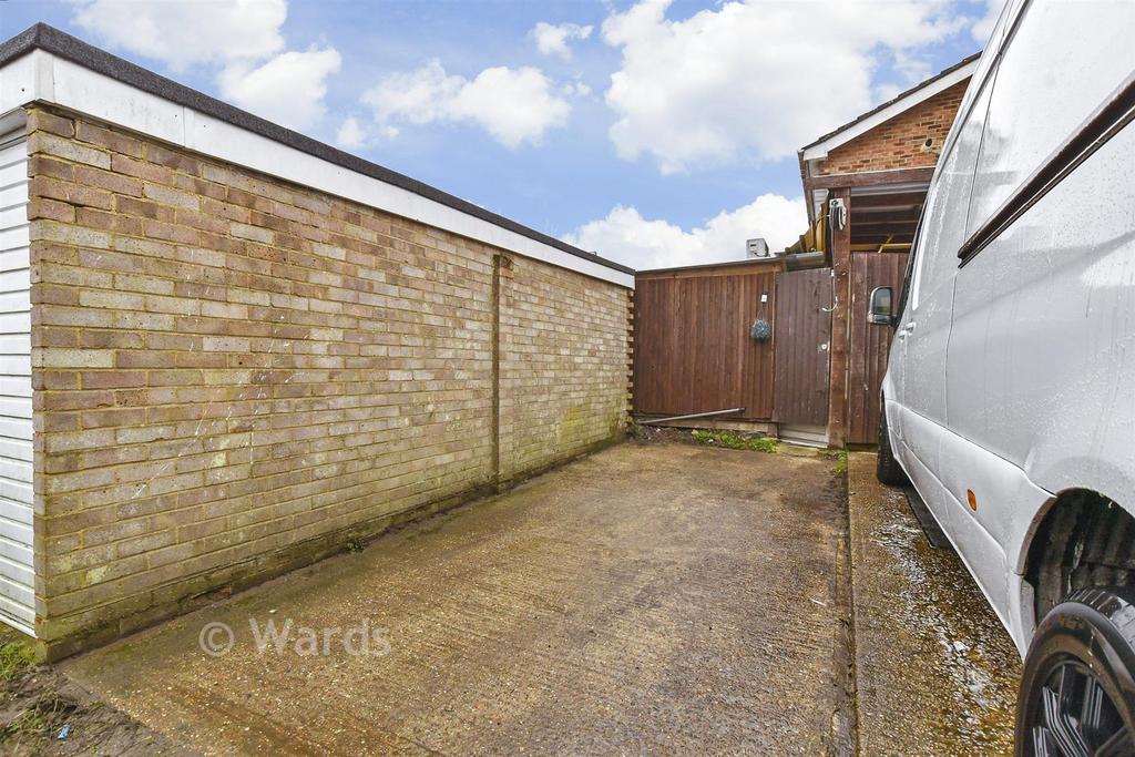 Driveway/Parking