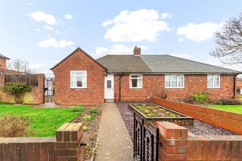 2 bedroom bungalow for sale, Haylands Way, Bedford, Bedfordshire, MK41