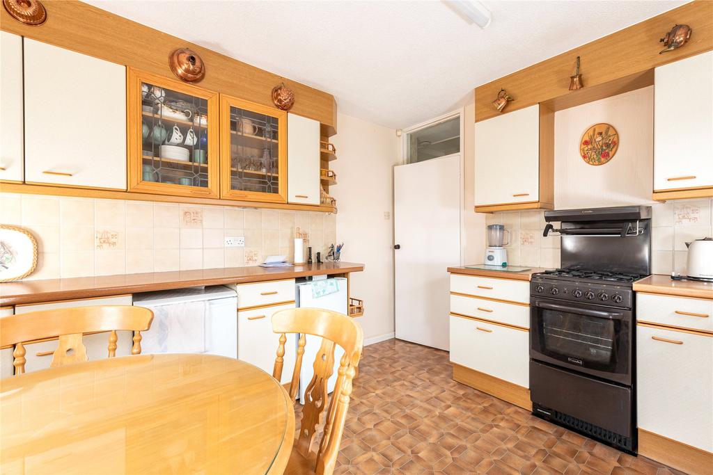 Kitchen/Breakfast Rm