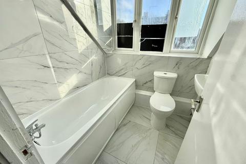 1 bedroom flat to rent, 13 West Green Road, London N15