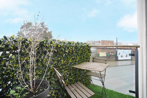 1 bedroom flat for sale, Perry Vale, Forest Hill, London, SE23