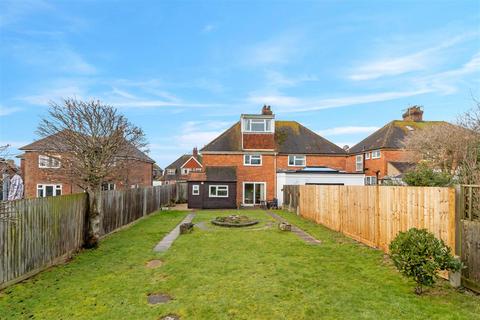 4 bedroom semi-detached house for sale, Highlands Road, Seaford