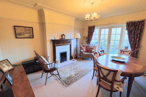 4 bedroom semi-detached house for sale, Newton Park, Brighouse HD6